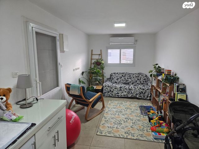 יחידת דיור, נעמי 1, נעמי, נעמי