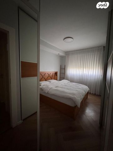 דירה, לאן 7, שכונת חשמונאים, מרכז העיר א, רמת גן