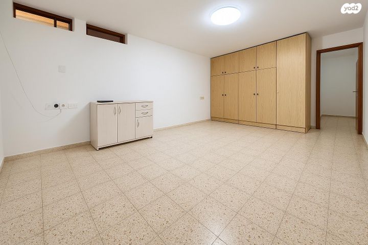 דירה, פתח תקווה 14, גורדון, הרצליה