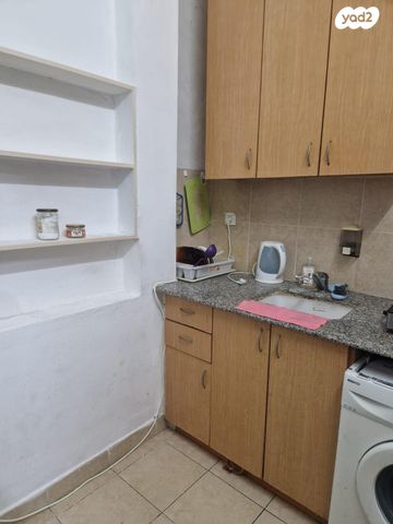 סטודיו/ לופט, פבזנר 11, הדר מרכז, חיפה