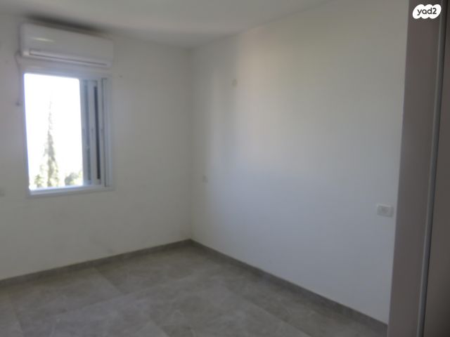 דירה, שז"ר 17, שיכון ד, טבריה