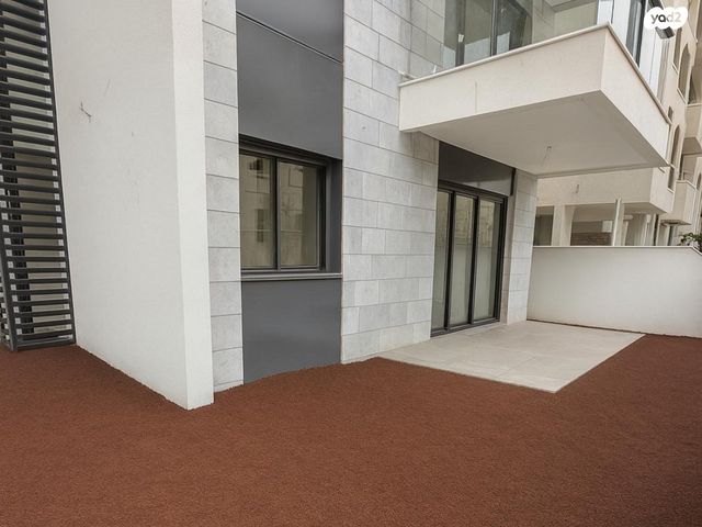 דירת גן, חנה סנש 22, הגבול רוטשילד, בת ים