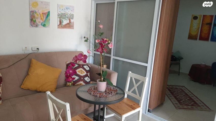 יחידת דיור, גאולה 16, מרכז מזרחי, נס ציונה