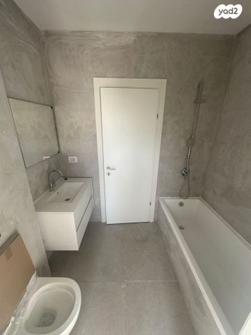 דירה, מבצע קדש 17, מעוז ציון ב', מבשרת ציון