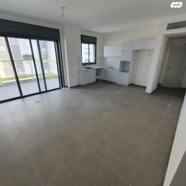 דירה, יעקב פיכמן 5, קרית אילון, חולון