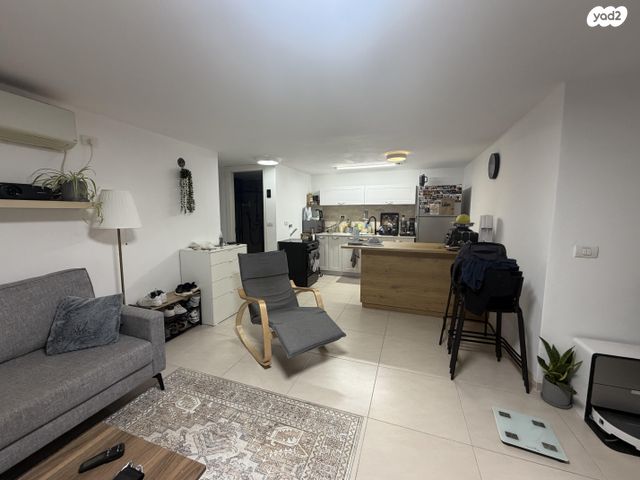 יחידת דיור, הכרמל 35, אורנית, אורנית