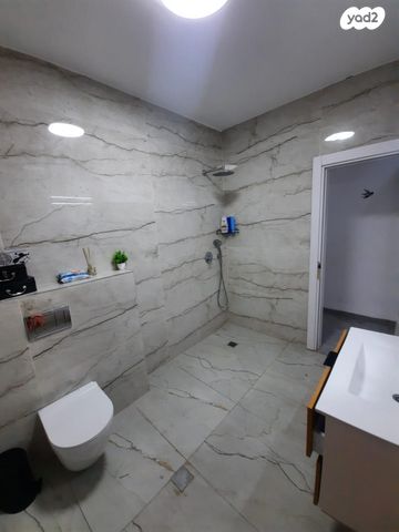 דירה, חייא ובניו 29, שיכון ג, טבריה