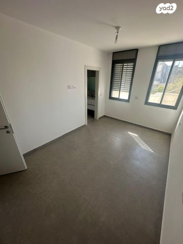 דירה, מבצע קדש 17, מעוז ציון ב', מבשרת ציון