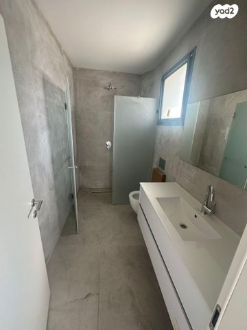 דירה, מבצע קדש 17, מעוז ציון ב', מבשרת ציון