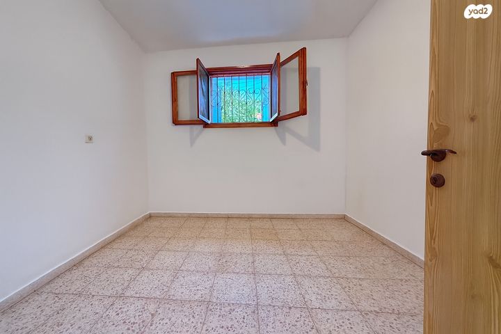 דירה, פתח תקווה 14, גורדון, הרצליה