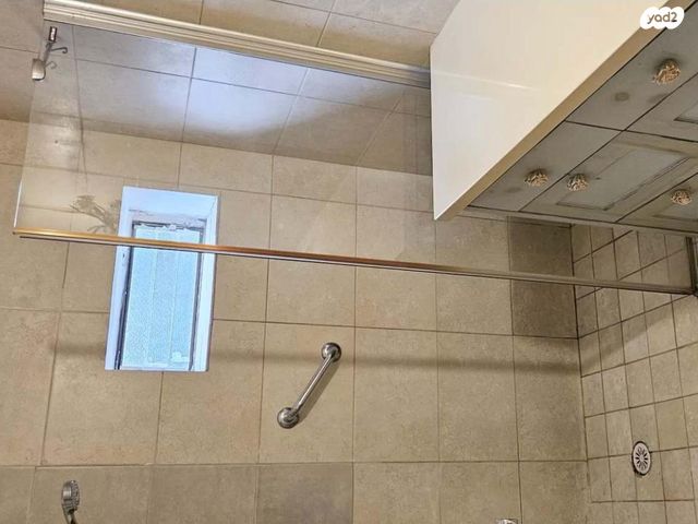 דירה, שדרות ג'יימס דה רוטשילד 49, קרית אליהו, חיפה