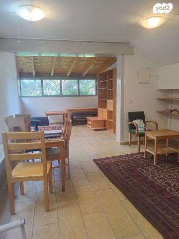 דירת גן, ישי 8, גבעת חנניה, אבו תור, ירושלים