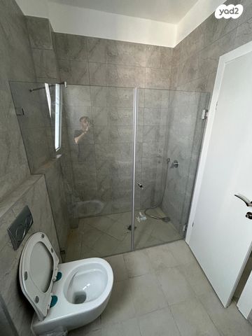 דירה, יעקב פיכמן 5, קרית אילון, חולון