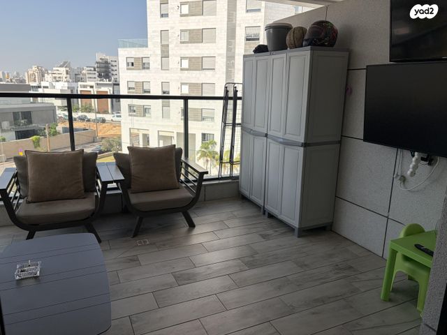 דירה, אורי אלמוג 11, קרית רבין, חולון