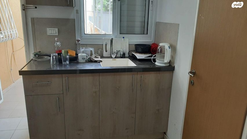 יחידת דיור, גאולה 16, מרכז מזרחי, נס ציונה