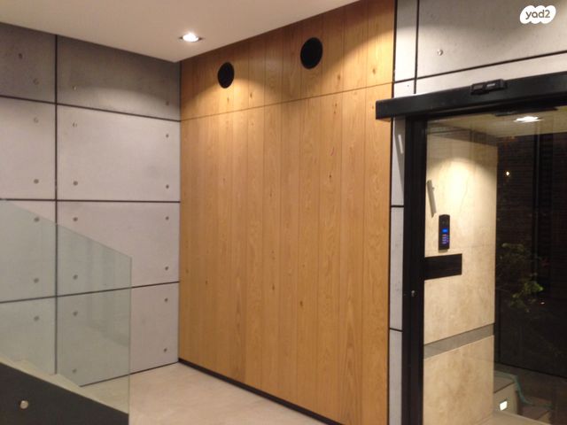 משרדים, יגיע כפיים 2, מונטיפיורי, הרכבת, תל אביב יפו