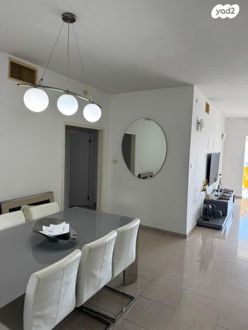 דירה, שדרות אליהו גולומב, חיפה