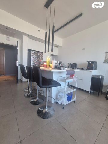 דירה, דרך מנחם בגין 160, מונטיפיורי, הרכבת, תל אביב יפו