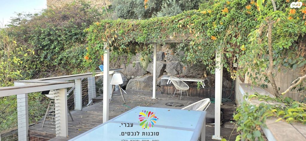 דו משפחתי, מגדל