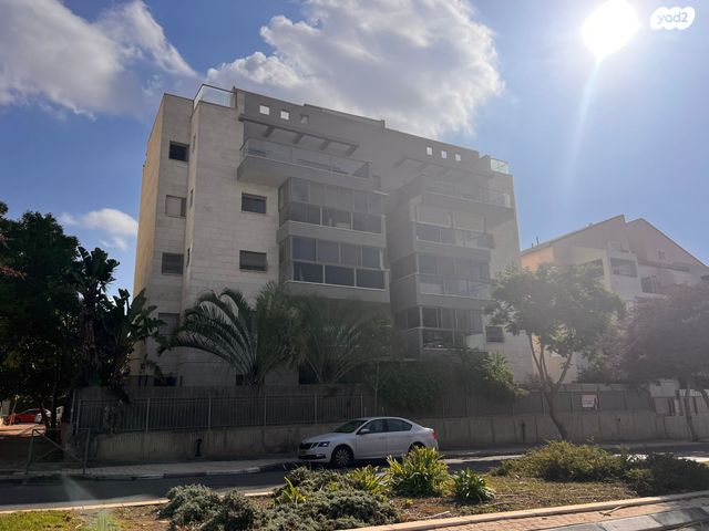 פרץ סמולנסקין 