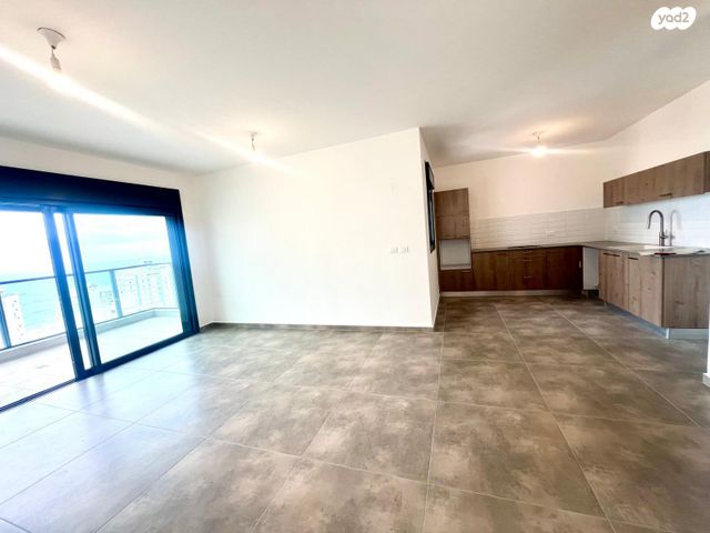 דירה, הרב הרצוג, צפון מערב מרכז העיר, נתניה