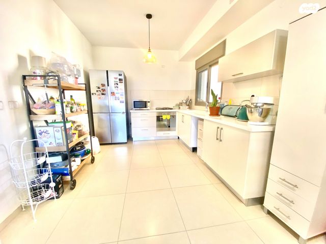 דירה, שדרות רובע יזרעאל 16, רובע יזרעאל סביוני העמק, עפולה