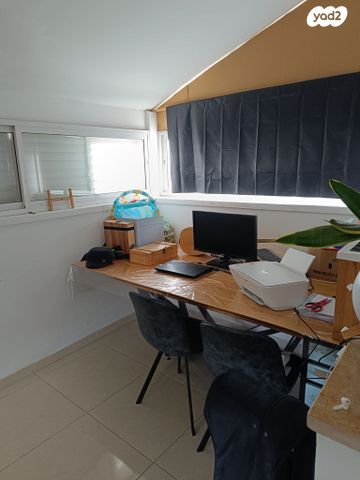 גג/ פנטהאוז, ד"ר הרמן מאאס, היובל, שרונה, רחובות