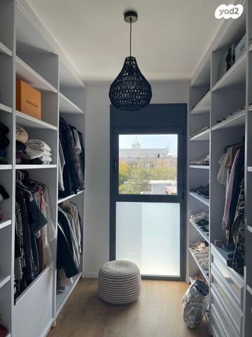 דירה, רעננה