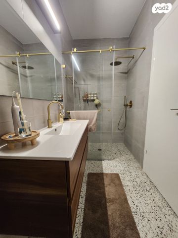 דירה, אייזיק רמבה, נוף הטיילת, נתניה