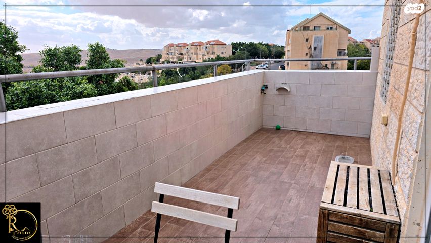 דירה, דרך צמח השדה, צמח השדה, מעלה אדומים