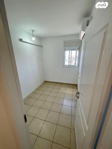 דירה, היובל, אור עקיבא