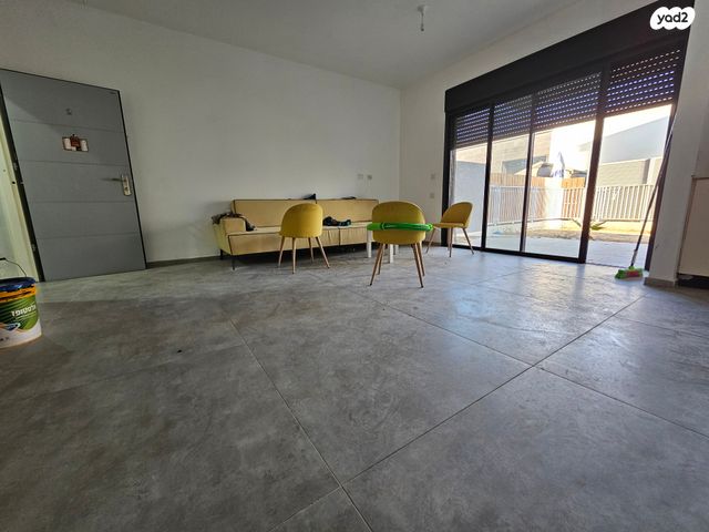 דירת גן, הרדוף, ערד