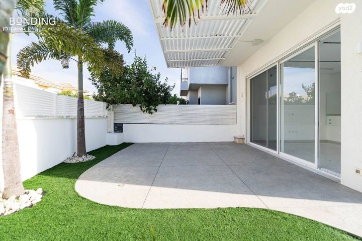 דו משפחתי, 212 מזרח, אבן יהודה