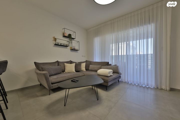 דירה, א.ד. גורדון, מוצקין הותיקה, קרית מוצקין