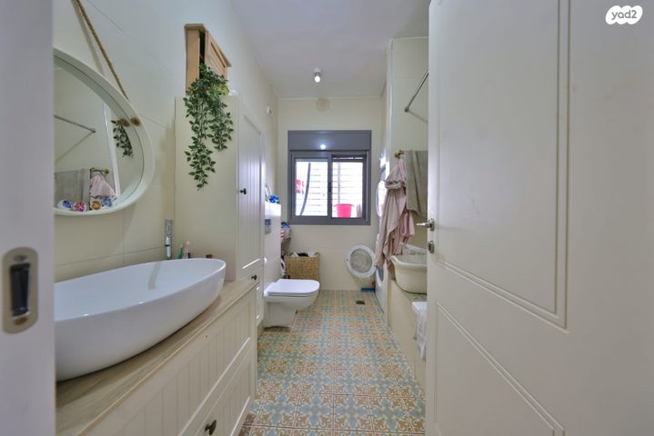 דירה, א.ד. גורדון, מוצקין הותיקה, קרית מוצקין