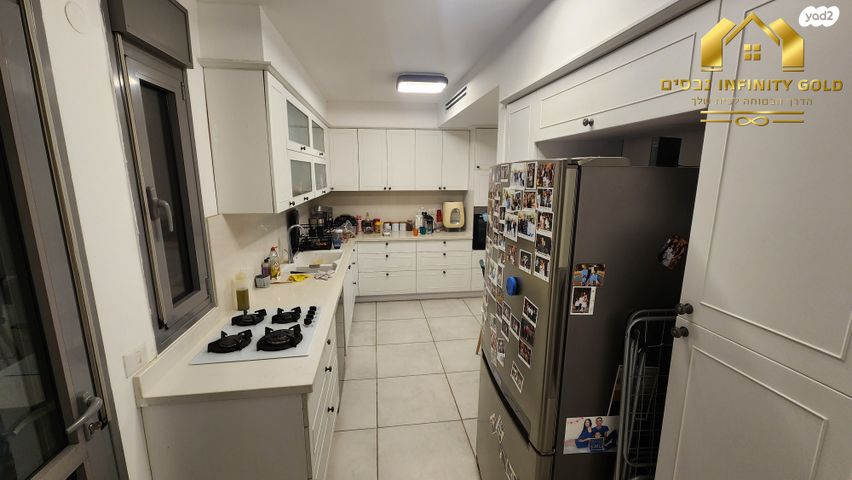 דירת גן, שוהם 76, אבני חן, חריש