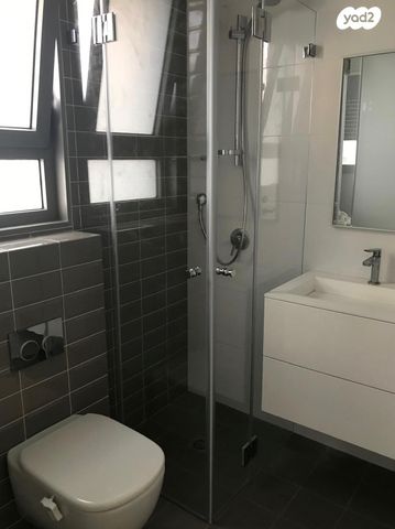 דירה, ישראל גלילי, קרית הלאום, ראשון לציון