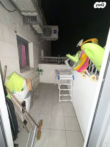 דירה, הרב גרשונוביץ', נתיבות