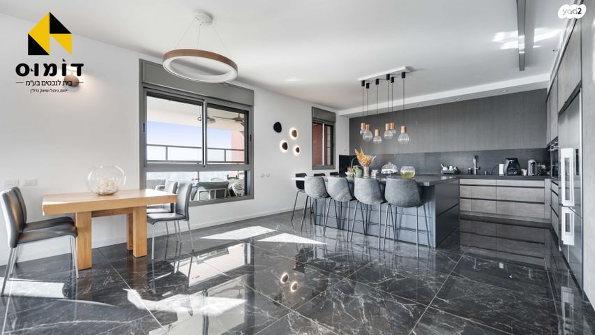 גג/ פנטהאוז, פרופ' אפרים קציר, רחובות המדע, רחובות