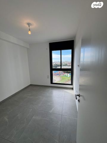 דירה, יונה וולך, גרין פארק החדשה, הוד השרון