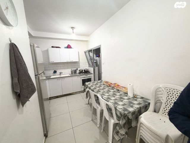 דירה, הרב גרשונוביץ', נתיבות