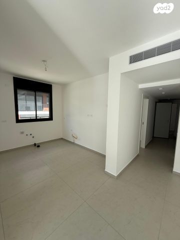 דירה, גרין פארק שיכון עובדים, הוד השרון