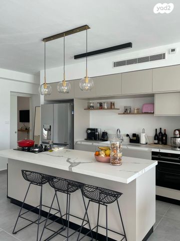 דירה, רעננה