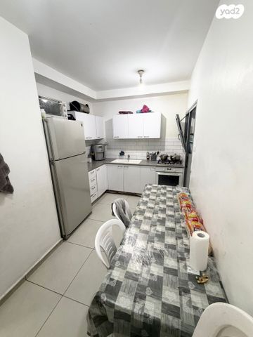 דירה, הרב גרשונוביץ', נתיבות