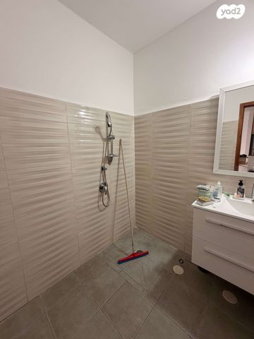 בית פרטי/ קוטג', מרכז המושבה, גן יבנה