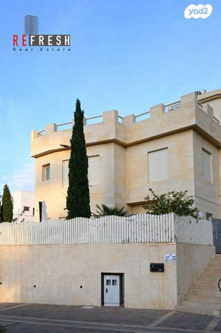 בית פרטי/ קוטג', הידידות 21, נתניה