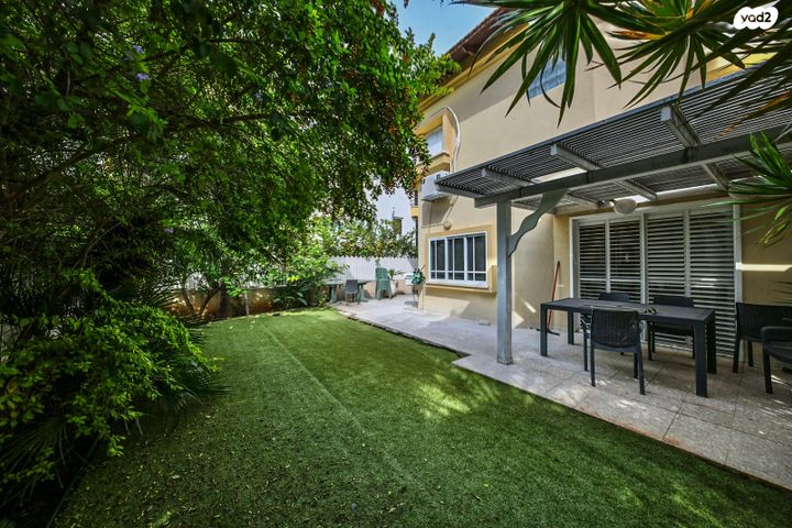 בית פרטי/ קוטג', הפרח, שיכוני המזרח, ראשון לציון