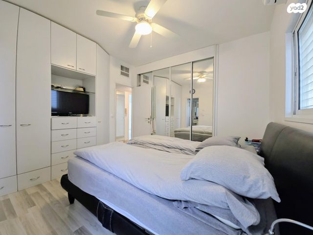 שרה אהרונסון 