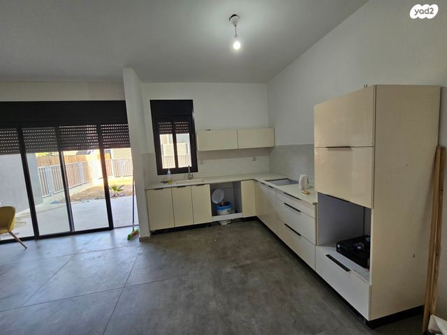 דירת גן, הרדוף, ערד