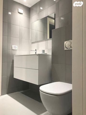 דירה, ישראל גלילי, קרית הלאום, ראשון לציון